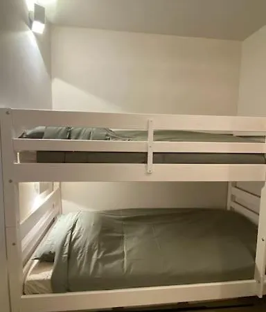Refait A Neuf Standing Bord De Et Piscine Proche De St Trop Apartment