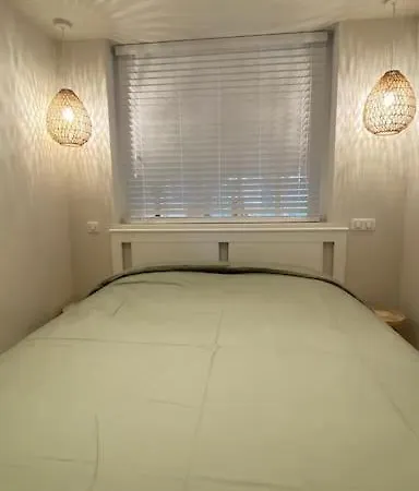 Apartment Refait A Neuf Standing Bord De Et Piscine Proche De St Trop *